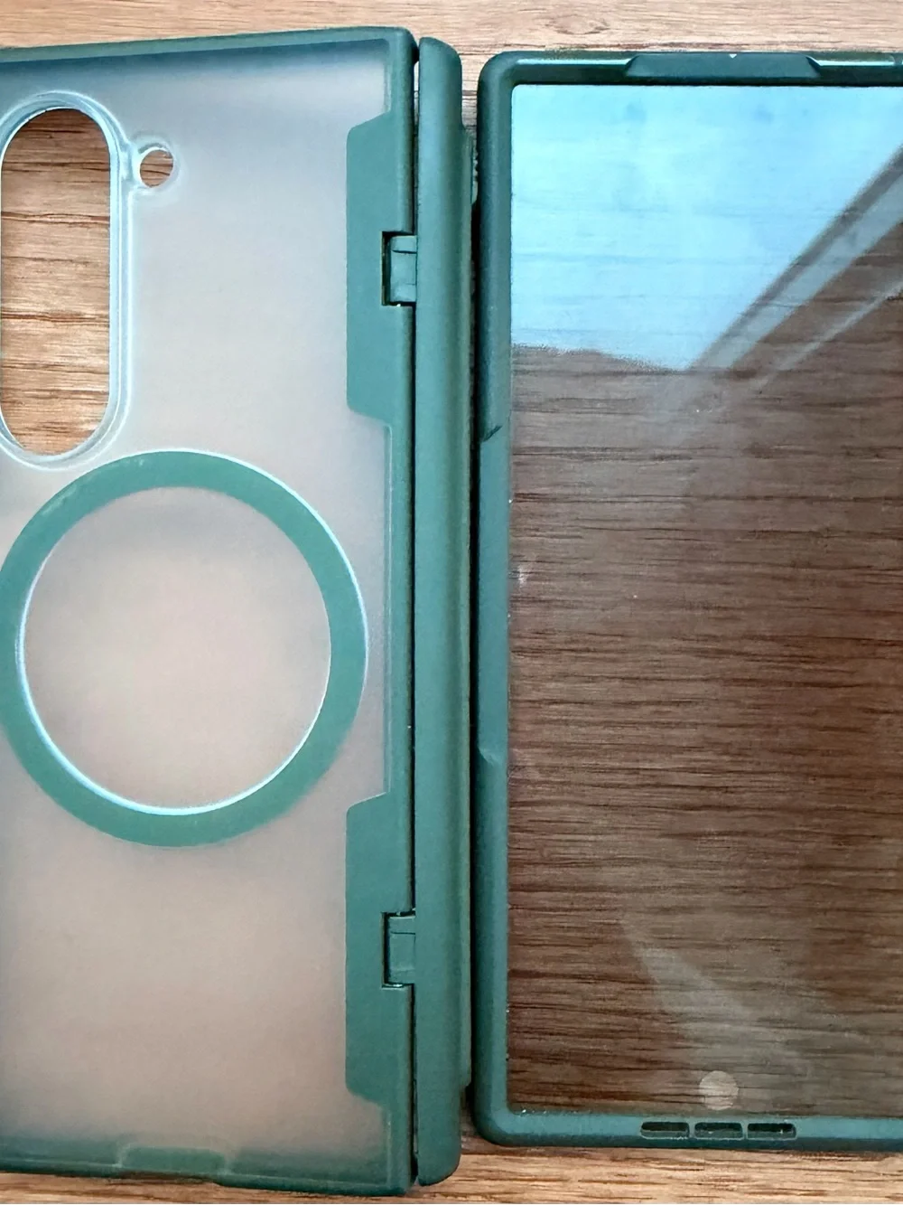 Green Phone Case with White Magnetic Alignment Ring